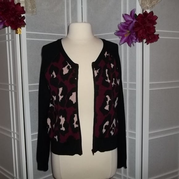 Romeo&Juliet Couture Animal Print LS Sweater-Large - Picture 4 of 8